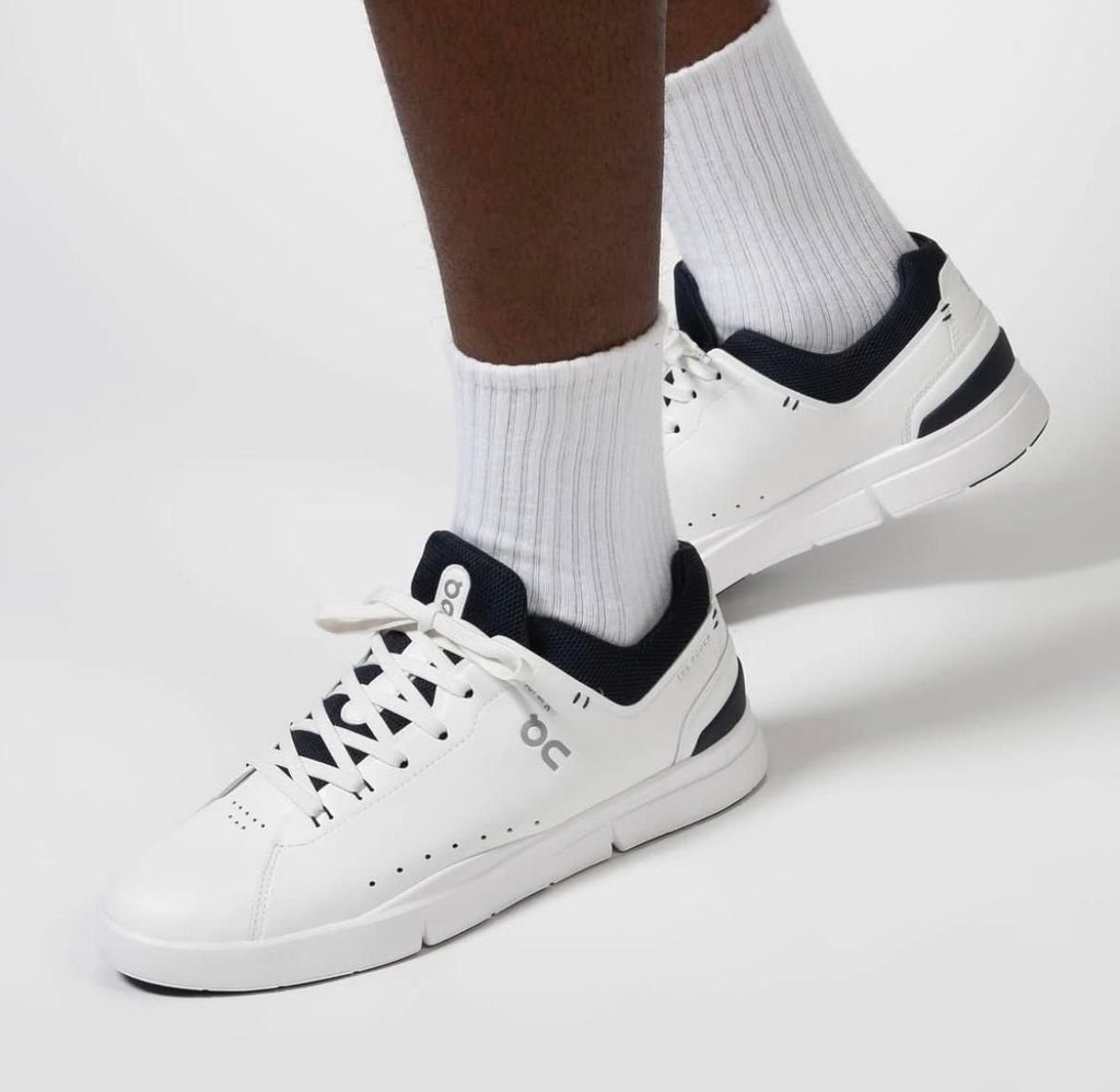 On The Roger Advantage White Midnight