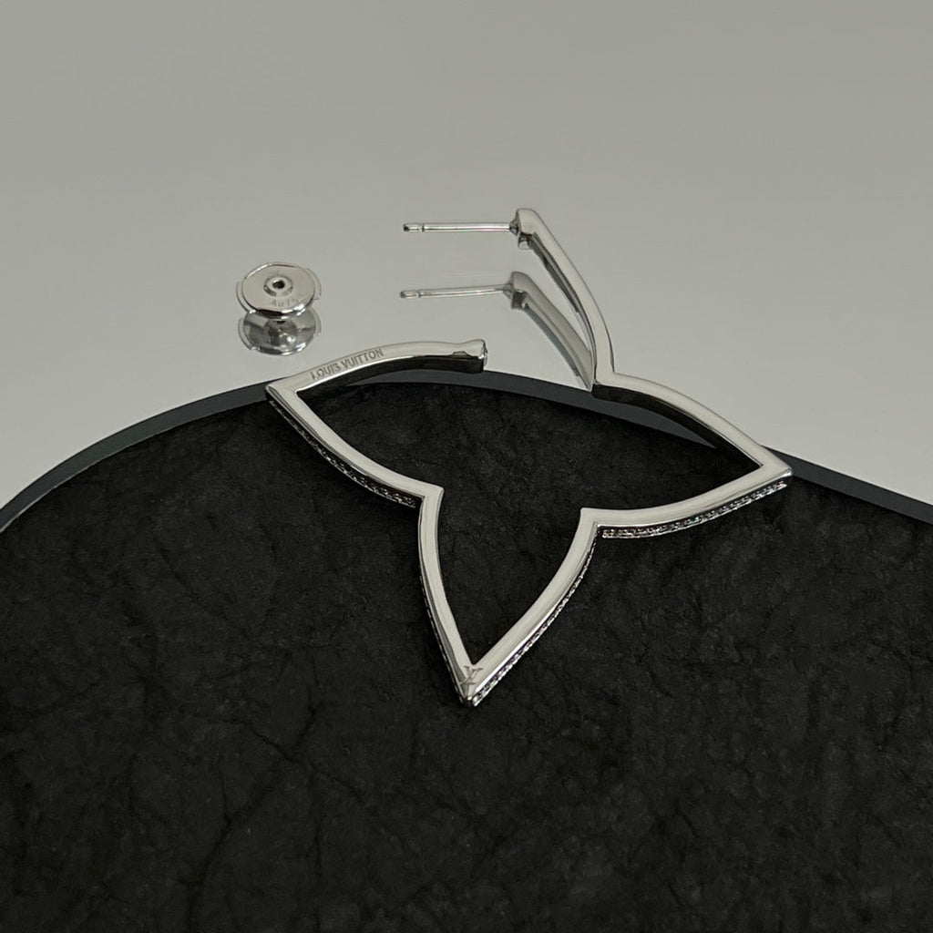 18K Louis Vuitton Debuts Blossom Earrings