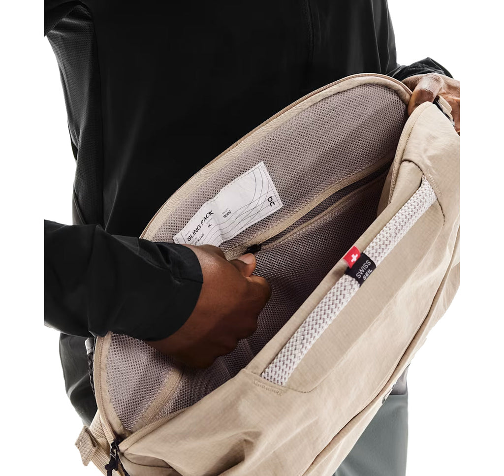 ON Sling Pack 9L Sand/Black