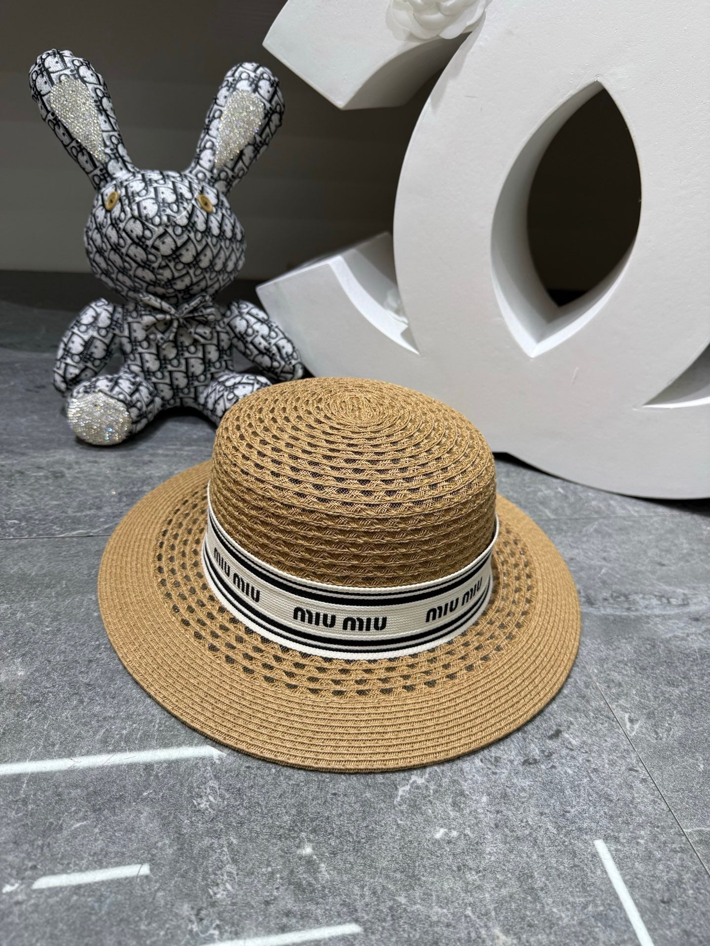 MIU MIU Flat-Top Baseball Cap